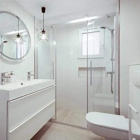 In Comfortable Sea & شقة تورّيفيِخا