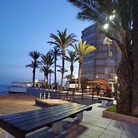 In Comfortable Sea & شقة